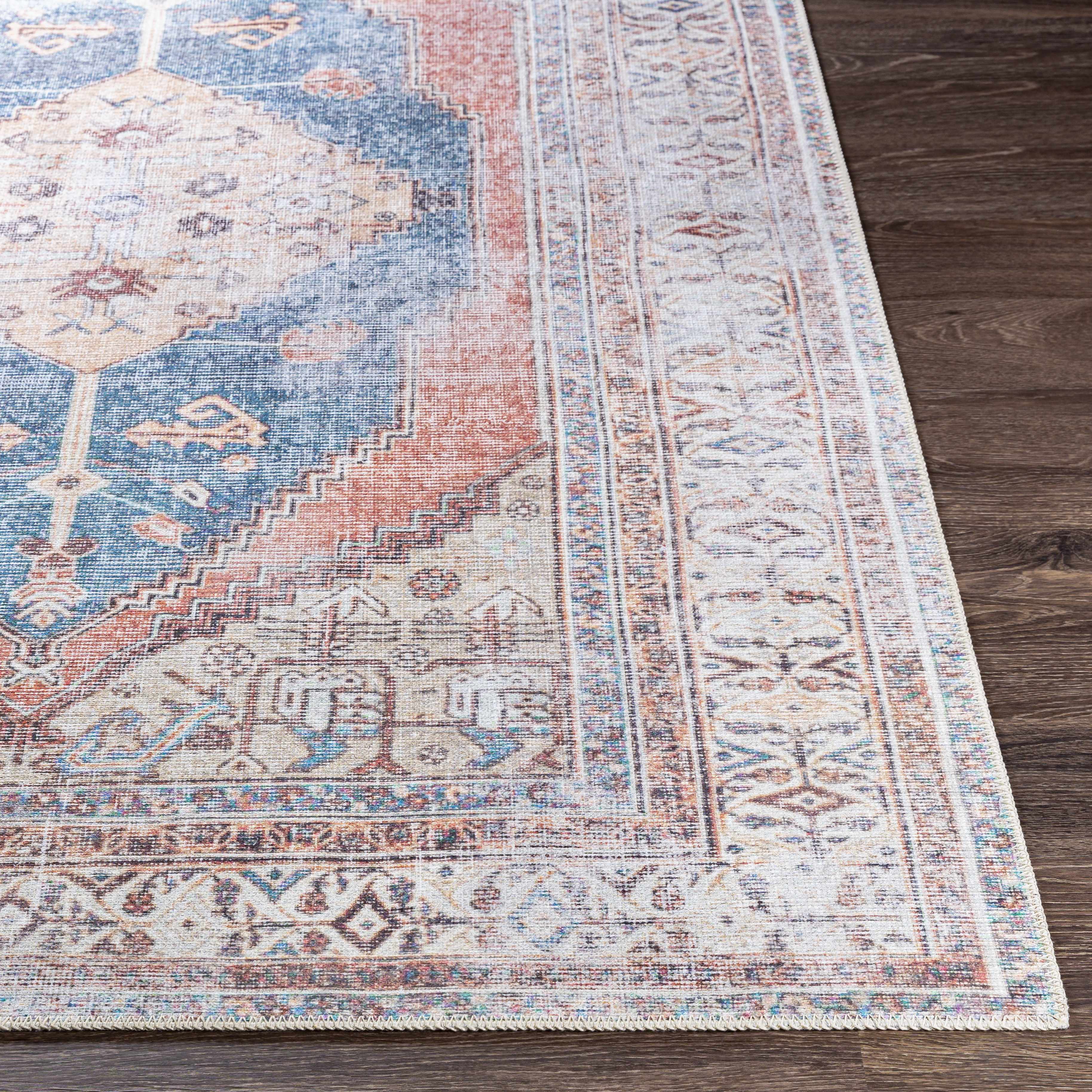 Lake 2' x 2'11in Traditional Washable Area Rug - Hauteloom