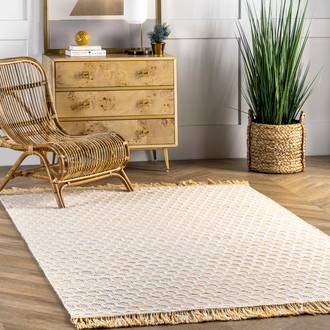 Beige Asteria Hive Fringed rug