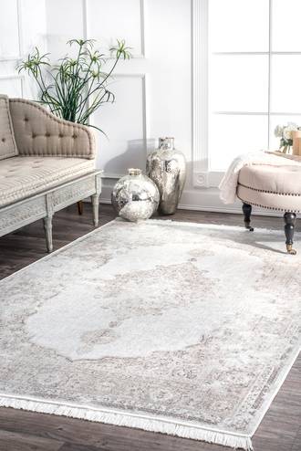 Ivory Nightscape Withering Medallion Fringe rug