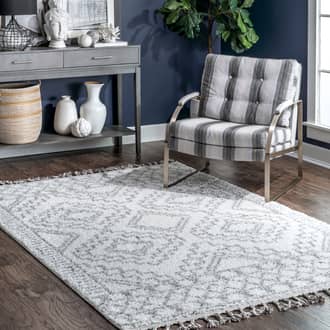 White Temara Moroccan Tasseled rug