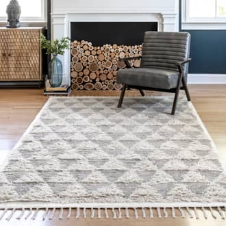 Beige Ridgedale Shaggy Trellis rug - Casuals Rectangle 7' 6in x 9' 6in