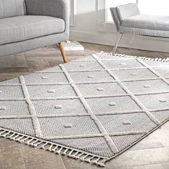 Gray Grooven Zenful Pip Tiles Tassel rug