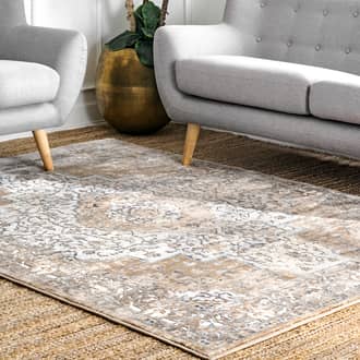 Beige Romantica Ivied Medallion rug