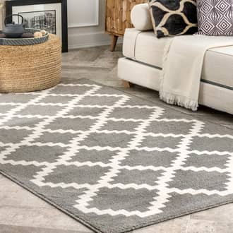 Gray Governess Jagged Trellis rug