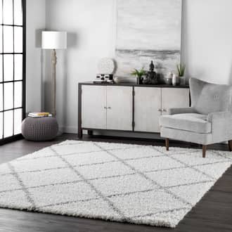 White Bermuda Easy Shag Lattice rug