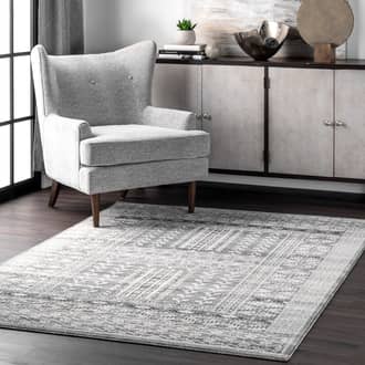 Gray Primavera Grecian Frieze rug