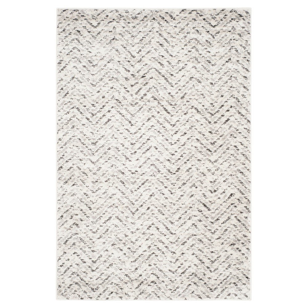 4'x6' Adirondack Chevron Rug Ivory/Charcoal - Safavieh